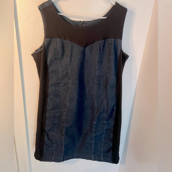 Ashley Stewart, 24, sleeveless denim midi w/ knit chest and side paneling - Picture 1 of 6